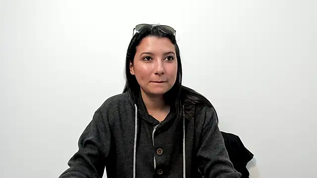 Snapshot of cami-01 chatting on October 17, 9:18 pm cami-01 online show from October 17, 9:18 pm