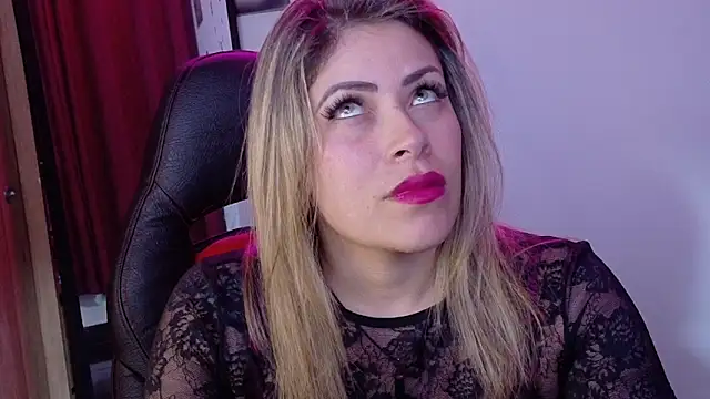 Snapshot of Natalia_Montoya chatting on October 11, 3:11 am Natalia Montoya online show from October 11, 3:11 am