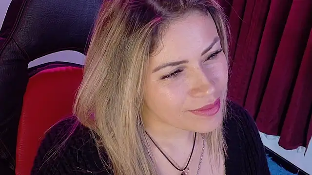 Snapshot of Natalia_Montoya chatting on October 16, 3:42 am Natalia Montoya online show from October 16, 3:42 am