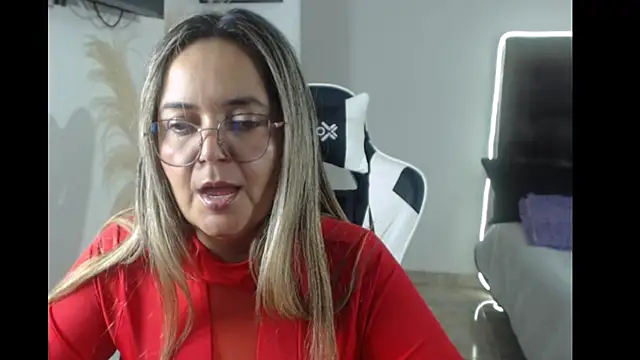 Snapshot of samy_vsn chatting on September 19, 11:37 pm samy vsn online show from September 19, 11:37 pm