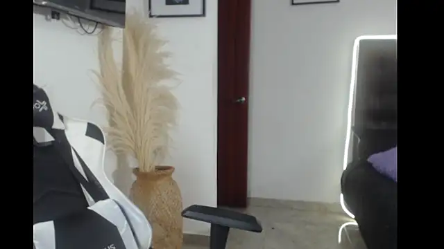 Snapshot of samy_vsn chatting on September 26, 3:04 am samy vsn online show from September 26, 3:04 am