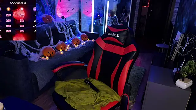 Snapshot of Eva-miller1 chatting on October 30, 10:16 am Eva-miller1 online show from October 30, 10:16 am