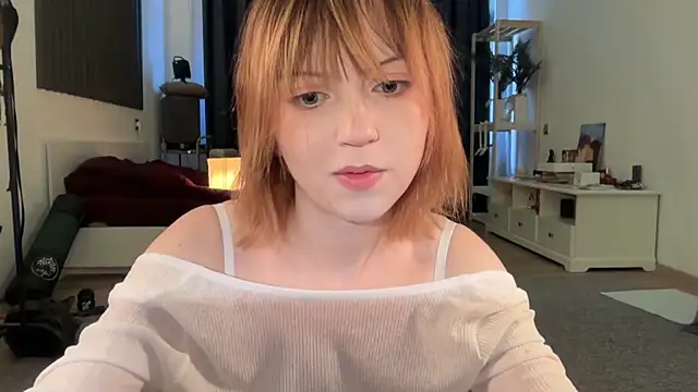 Snapshot of electric_babe chatting on October 17, 11:02 am electric babe online show from October 17, 11:02 am