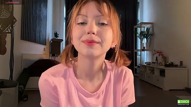 Snapshot of electric_babe chatting on October 23, 10:32 am electric babe online show from October 23, 10:32 am