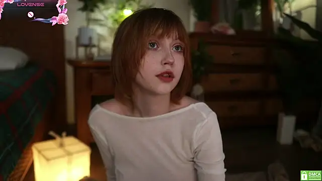 Snapshot of electric_babe chatting on September 21, 1:32 pm electric babe online show from September 21, 1:32 pm