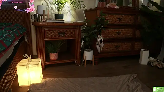 Snapshot of electric_babe chatting on September 27, 3:19 pm electric babe online show from September 27, 3:19 pm