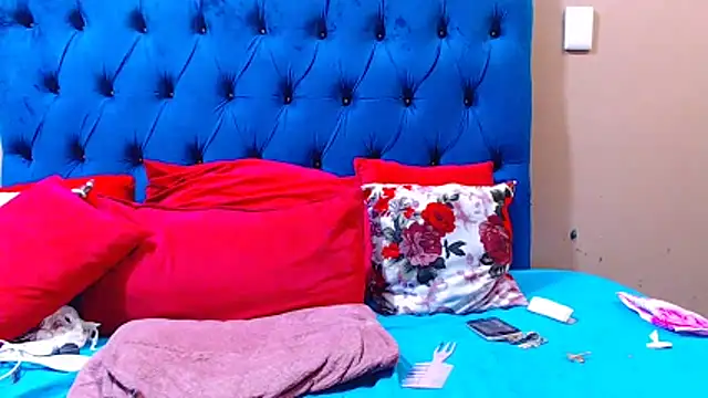 ebonycandy10 online show from December 23, 5:22 am