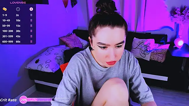 Snapshot of Lily_xBabe chatting on October 19, 10:50 am Lily xBabe online show from October 19, 10:50 am