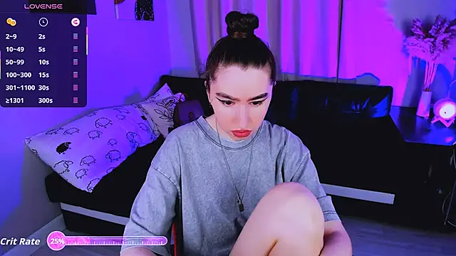 Snapshot of Lily_xBabe chatting on October 10, 7:46 am Lily xBabe online show from October 10, 7:46 am