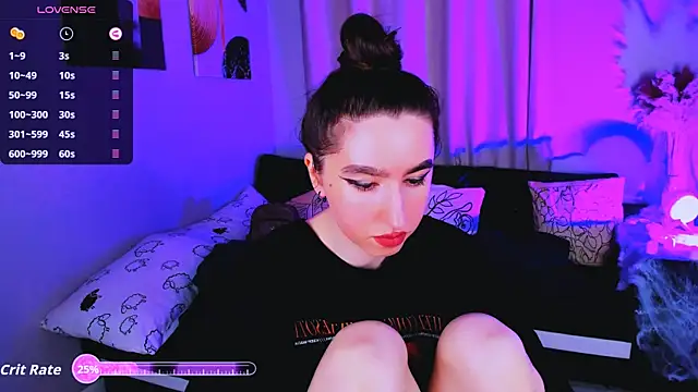 Snapshot of Lily_xBabe chatting on October 30, 8:27 am Lily xBabe online show from October 30, 8:27 am