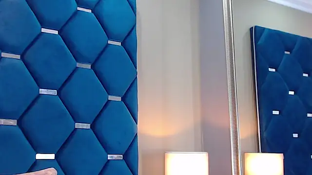 ThaniaJones online show from March 8, 12:20 pm