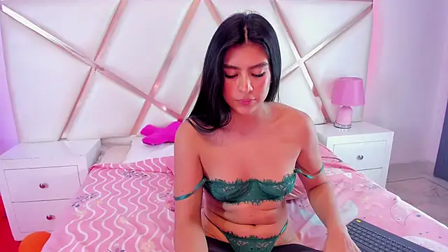 samanthaevans4 online show from November 14, 8:09 pm