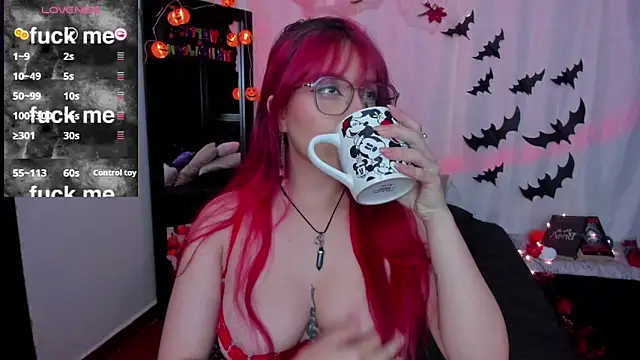 Dafne Moon online show from October 9, 2:37 am