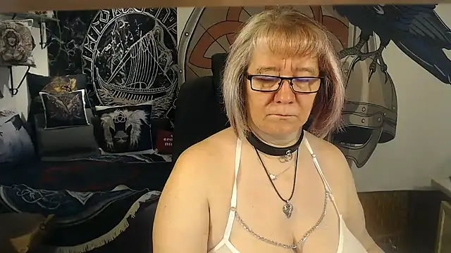 TittenMichelle online show from December 17, 9:46 am