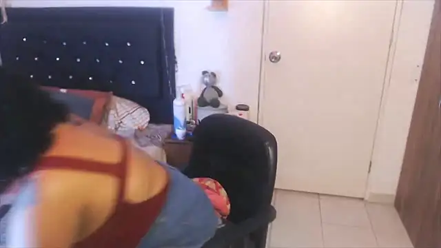 ebony Exotica online show from October 16, 9:39 pm