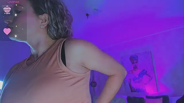 Shantall   online show from September 30, 11:49 am