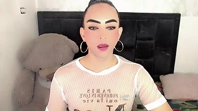 Snapshot of Michell_Queen chatting on September 20, 1:27 am Michell Queen online show from September 20, 1:27 am