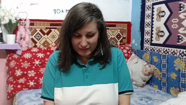 AdelineBlueEyes online show from October 23, 9:26 am