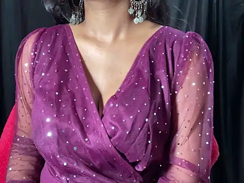 Snapshot of Sexy_trisha__7 chatting on October 27, 6:03 pm Sexy trisha 7 online show from October 27, 6:03 pm