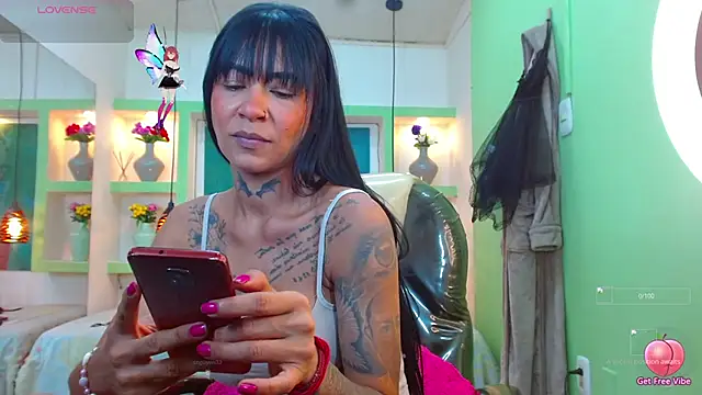 lorenapinto online show from November 24, 4:36 am