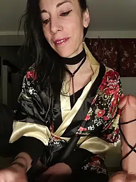 freyamoret online show from April 19, 2:22 am