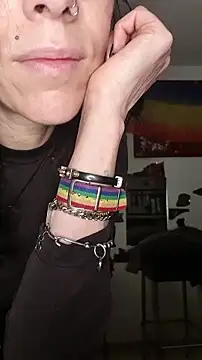 freyamoret online show from December 17, 4:38 am