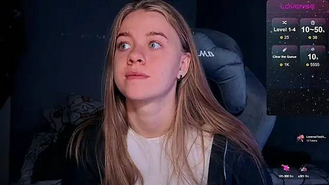 Snapshot of candy_maggie chatting on September 29, 5:40 pm candy maggie online show from September 29, 5:40 pm