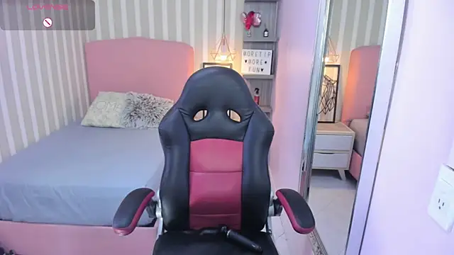 Snapshot of AMELIETARSON chatting on September 23, 7:45 pm AMELIETARSON online show from September 23, 7:45 pm