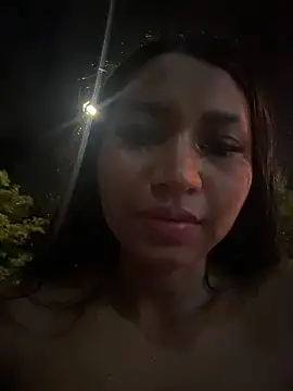 Snapshot of Barbiebrunette_ chatting on October 13, 5:54 am Barbiebrunette online show from October 13, 5:54 am