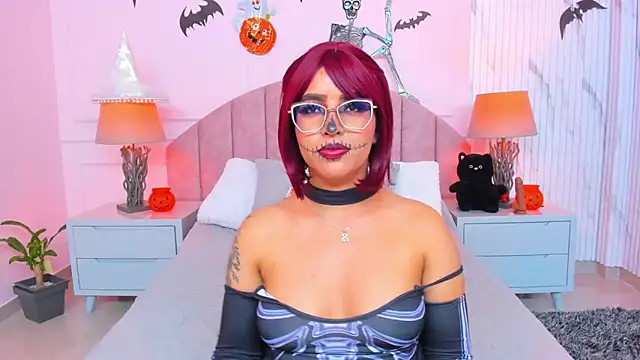 MadelaineJones online show from October 31, 8:24 pm