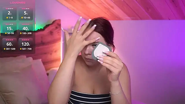 AliceBessos online show from October 18, 9:45 am