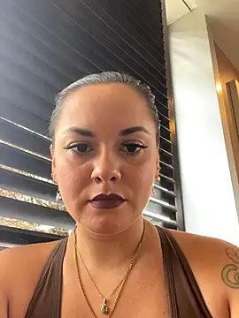 Snapshot of Luccreccia_ chatting on September 13, 2:14 pm Luccreccia online show from September 13, 2:14 pm