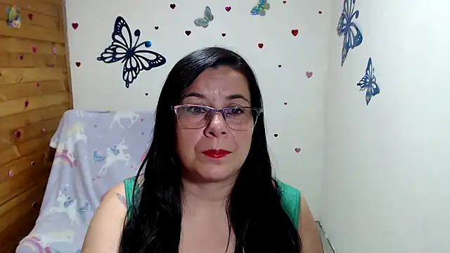 Snapshot of lilisa777 chatting on September 12, 1:17 am lilisa777 online show from September 12, 1:17 am
