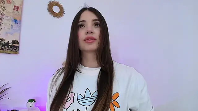 Snapshot of Ashleyjenner_ chatting on October 2, 3:22 am Ashleyjenner  online show from October 2, 3:22 am