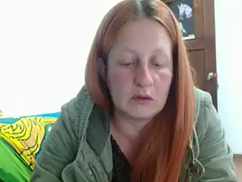 Snapshot of ViioletaMora chatting on October 24, 3:46 am ViioletaMora online show from October 24, 3:46 am