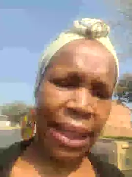 Snapshot of AfricanSquirtingQueen chatting on September 14, 8:01 am AfricanSquirtingQueen online show from September 14, 8:01 am
