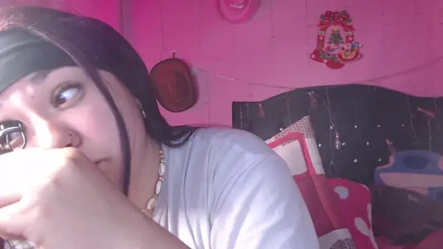 Snapshot of NikkiRous_ chatting on October 30, 1:23 pm NikkiRous  online show from October 30, 1:23 pm