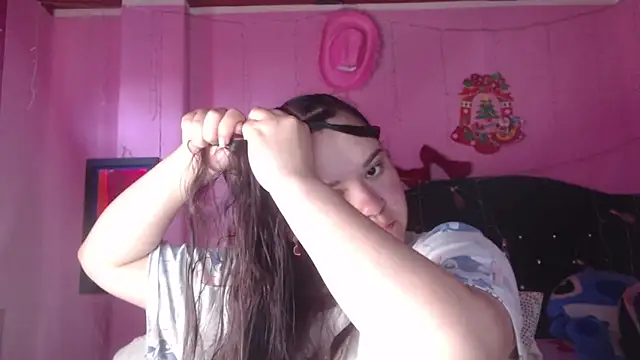 Snapshot of NikkiRous_ chatting on September 19, 12:59 pm NikkiRous  online show from September 19, 12:59 pm