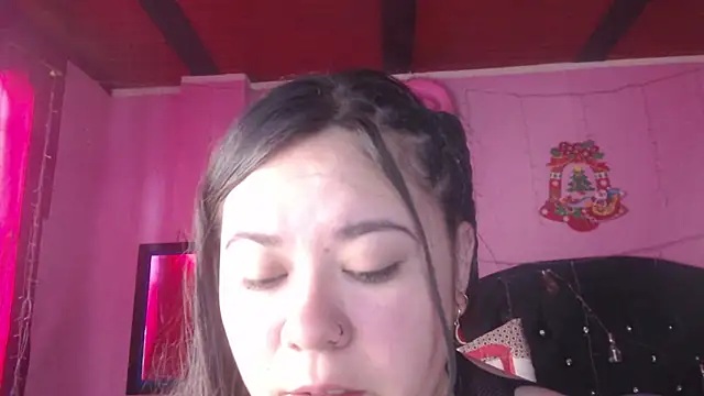 Snapshot of NikkiRous_ chatting on October 3, 2:44 pm NikkiRous  online show from October 3, 2:44 pm