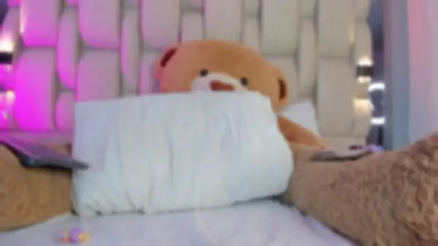  LauraTaylor  online show from September 27, 8:05 pm