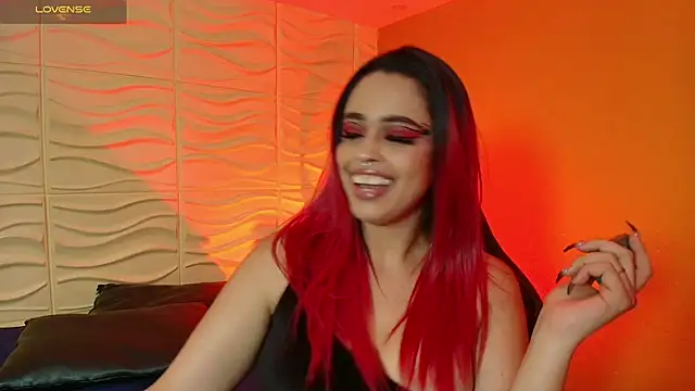 Snapshot of EvaaFoxxy1 chatting on October 18, 3:31 am EvaaFoxxy1 online show from October 18, 3:31 am