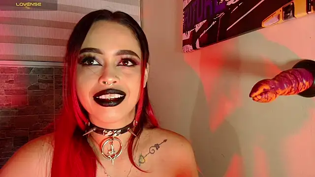 Snapshot of EvaaFoxxy1 chatting on September 29, 12:43 pm EvaaFoxxy1 online show from September 29, 12:43 pm