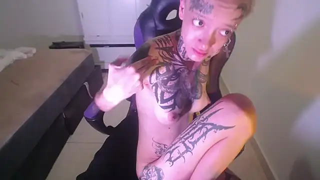 Snapshot of barbara_anal_squirt_ chatting on October 16, 8:55 pm barbara anal squirt online show from October 16, 8:55 pm