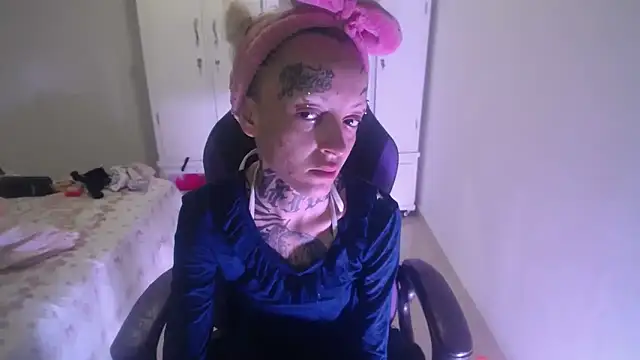 Snapshot of barbara_anal_squirt_ chatting on October 21, 5:00 am barbara anal squirt online show from October 21, 5:00 am