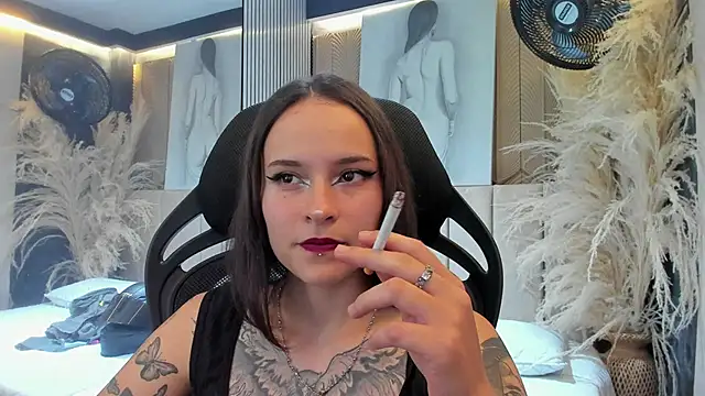 AnnyThompson  online show from March 30, 10:31 pm