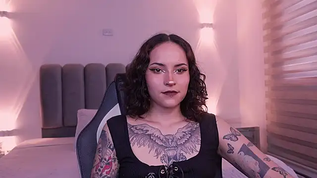 AnnyThompson  online show from December 22, 9:51 pm