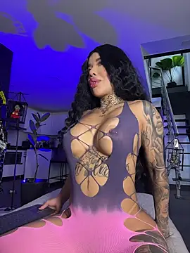 Snapshot of milaivanova chatting on October 21, 11:58 am milaivanova online show from October 21, 11:58 am