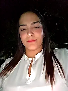 camiysebas21 online show from December 23, 2:26 am