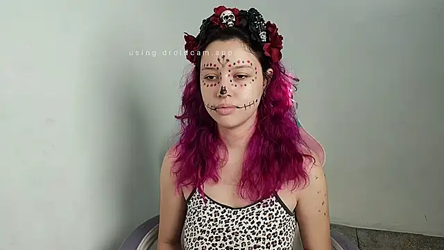 WandaDoll online show from November 2, 12:30 pm