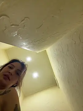 BabeRainbow online show from September 19, 10:14 am